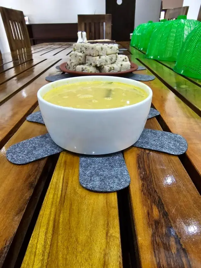 Bowl of kiri hodi on the breakfast table